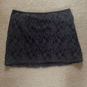Gap lace mini skirt